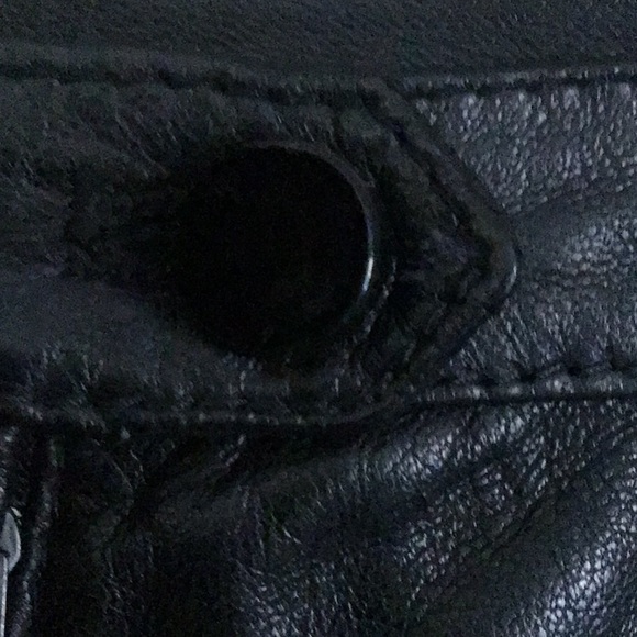 Italian leather skirt with velvet appliqués